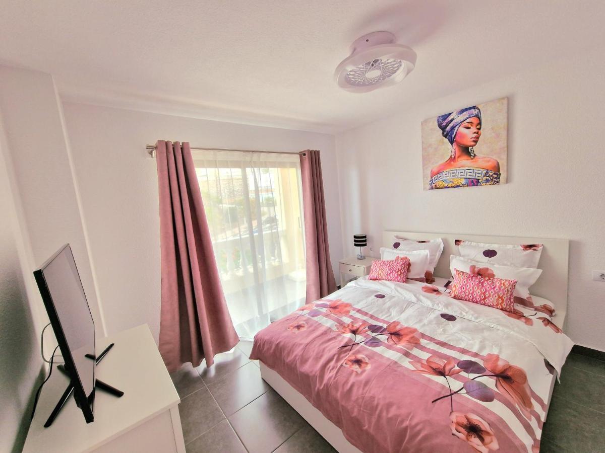 Rhea Calista Apartament ロスクリスティアーノス エクステリア 写真