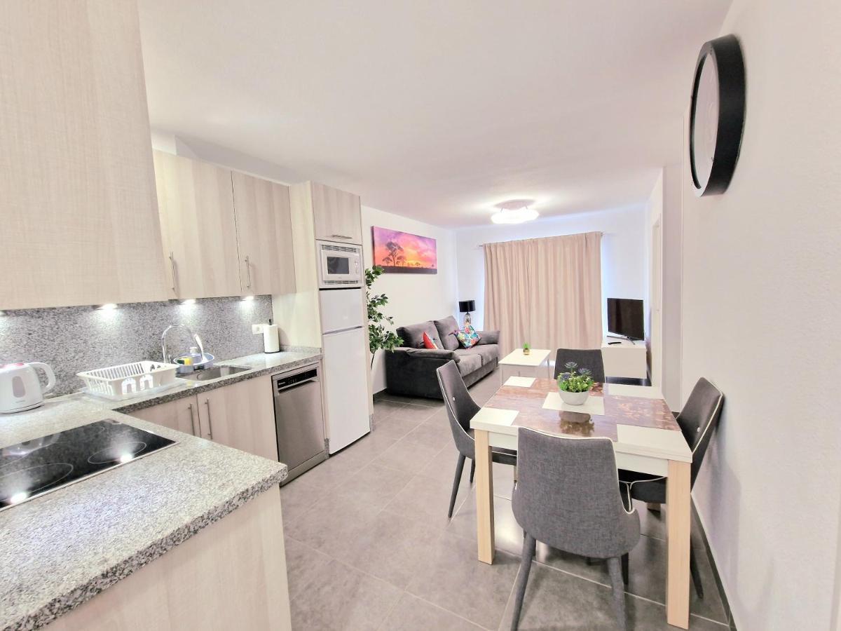 Rhea Calista Apartament ロスクリスティアーノス エクステリア 写真
