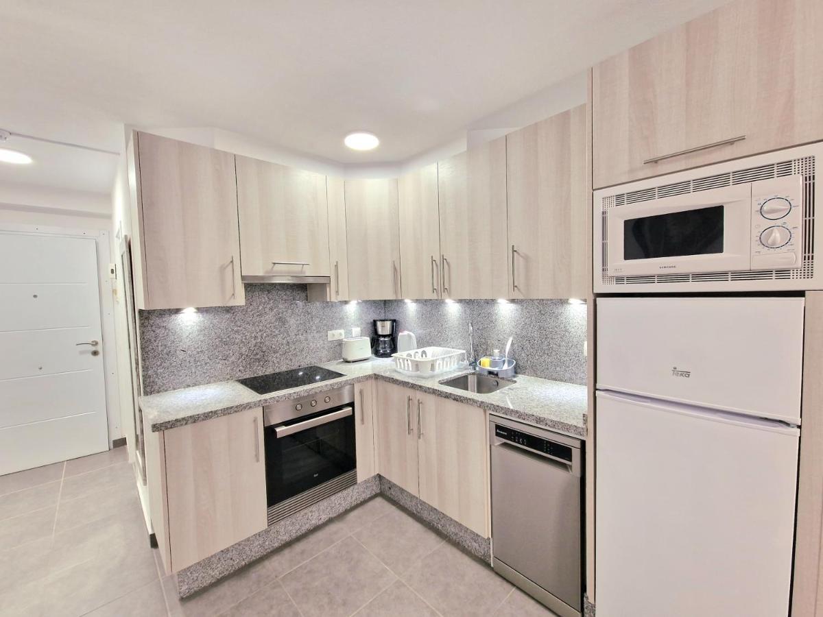 Rhea Calista Apartament ロスクリスティアーノス エクステリア 写真