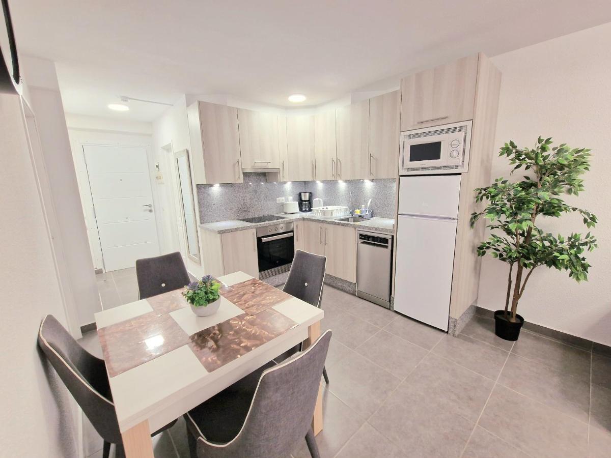 Rhea Calista Apartament ロスクリスティアーノス エクステリア 写真